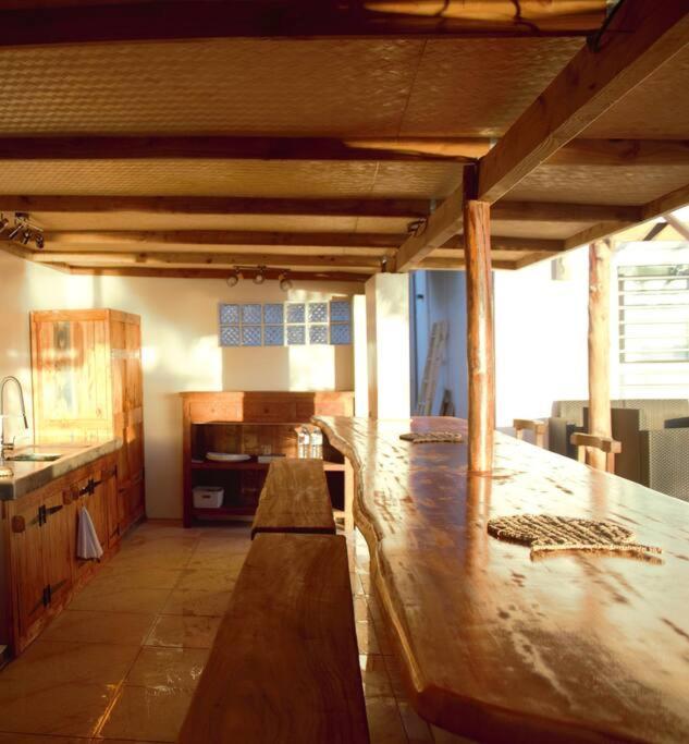 Bungalow Tiarii, Avec Acces Direct A Une Plage Privee Tevaitoa ภายนอก รูปภาพ