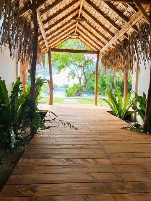 Bungalow Tiarii, Avec Acces Direct A Une Plage Privee Tevaitoa ภายนอก รูปภาพ